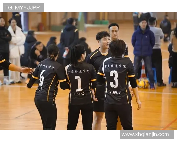 重庆排球队全运会精彩配合展现团队精神与竞技实力